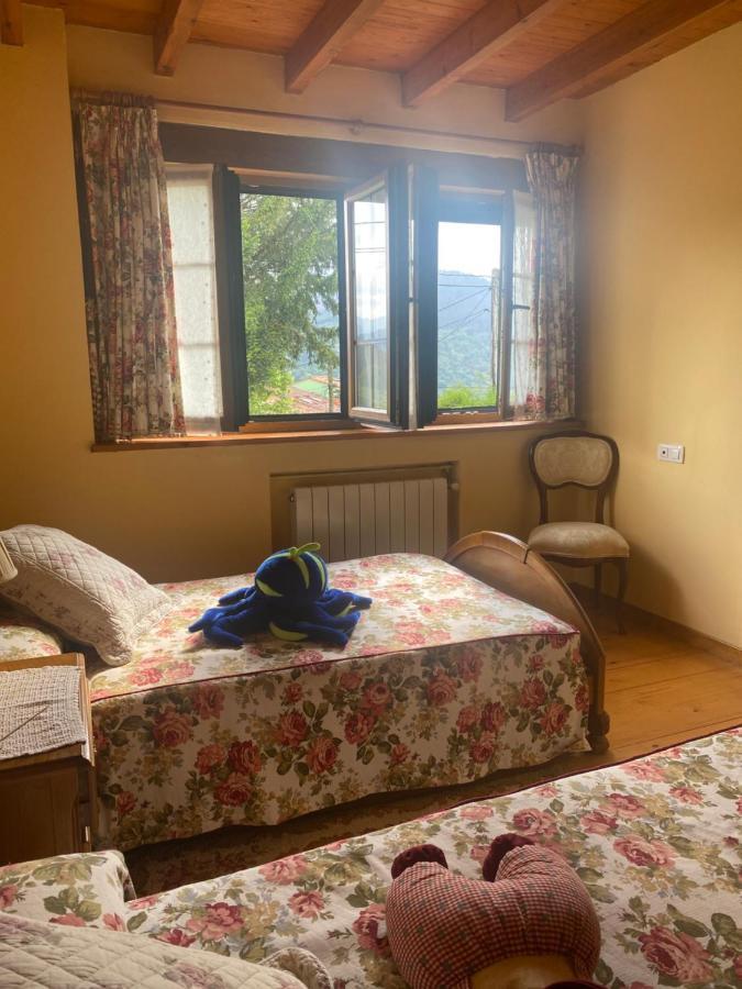 Casa Luisa Biedes, Pilona Villa Infiesto Eksteriør billede