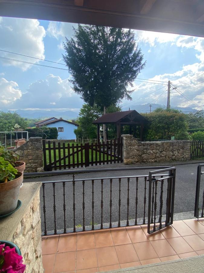 Casa Luisa Biedes, Pilona Villa Infiesto Eksteriør billede