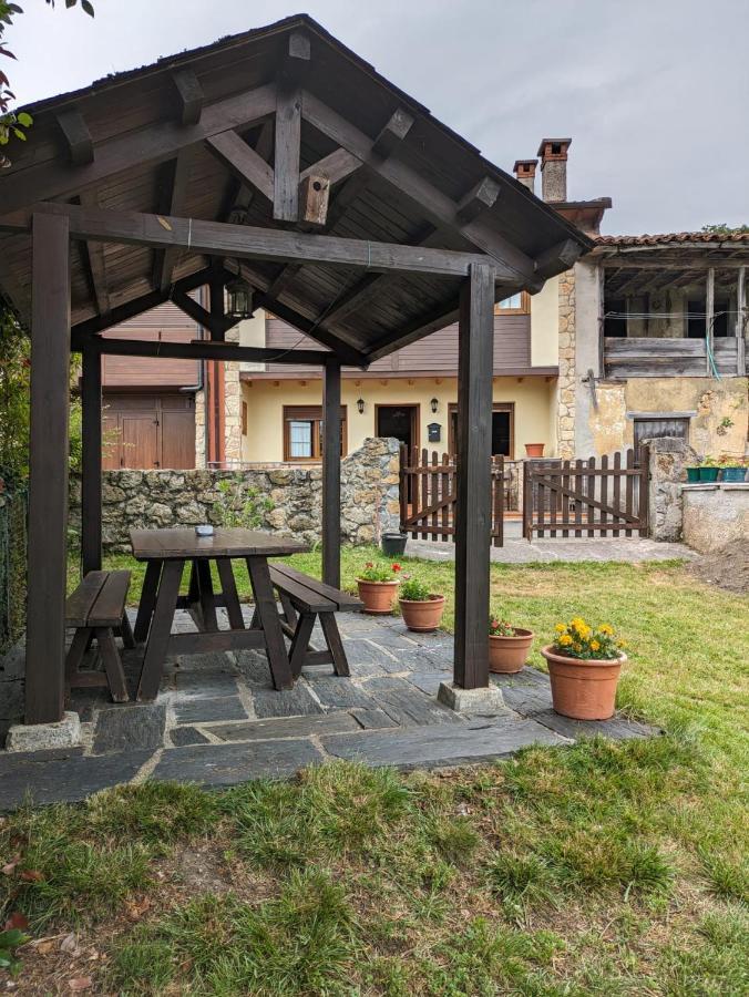 Casa Luisa Biedes, Pilona Villa Infiesto Eksteriør billede